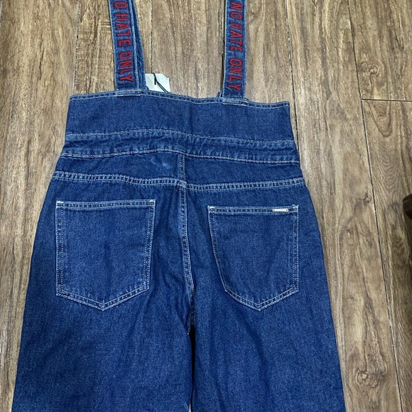 Dungaree - Picture 2 of 4